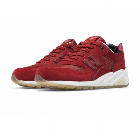 new balance women's red sneakers